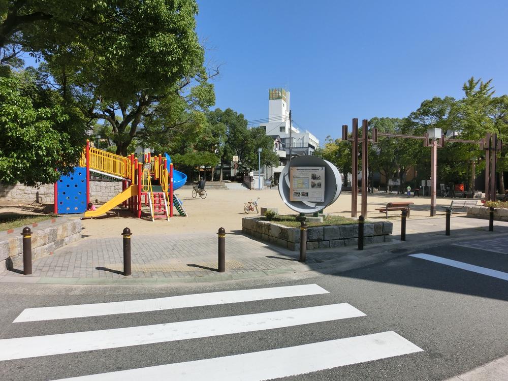 park. 220m to superpower park