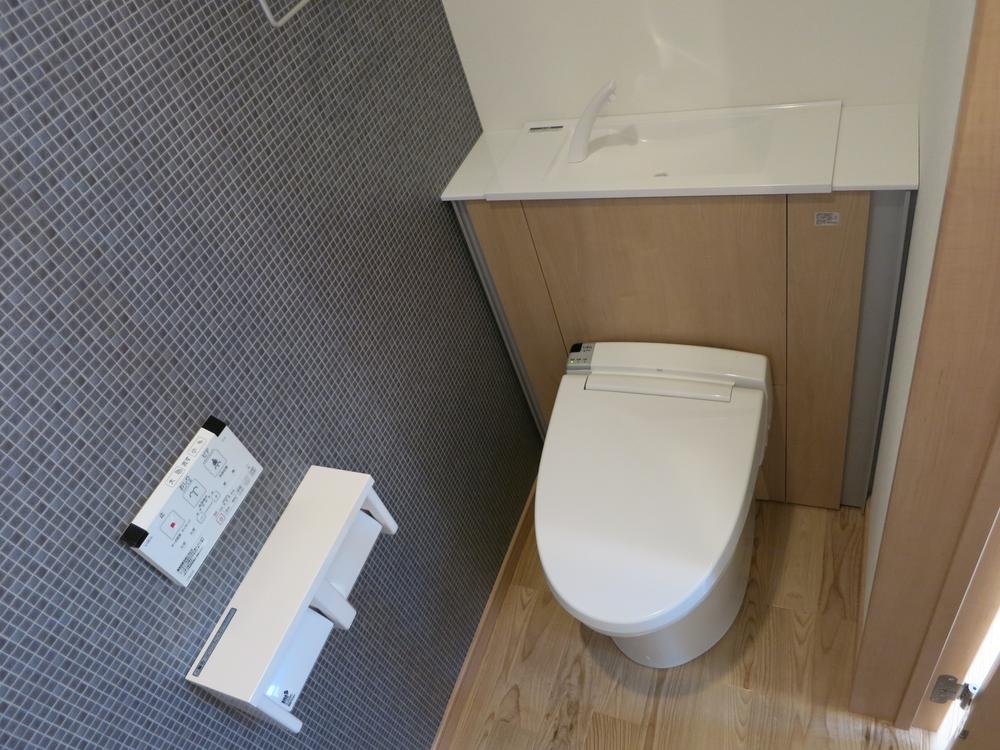 Same specifications photos (Other introspection). Same specifications