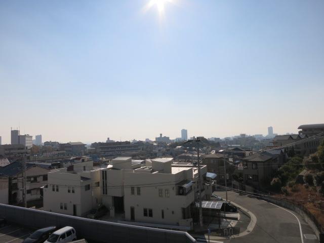 View photos from the dwelling unit. View from the site (December 2013) Shooting