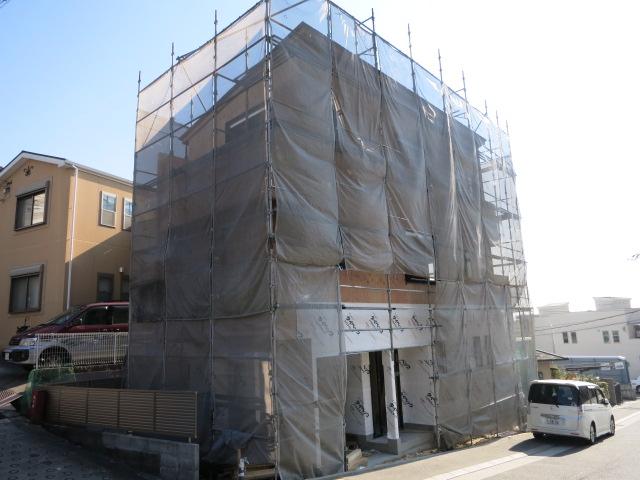 Local appearance photo. Local (12 May 2013) Shooting