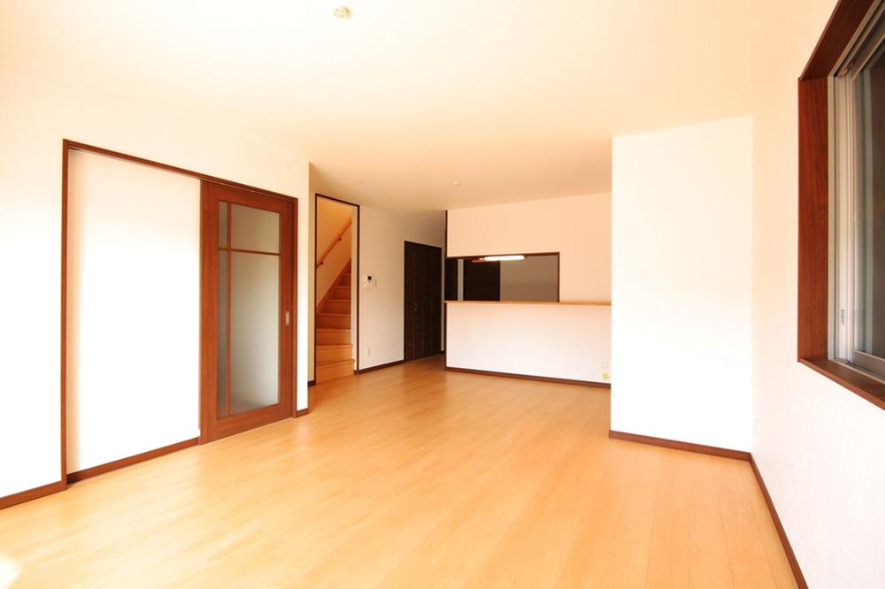 Living. 19 Pledge of LDK (Face-to-face kitchen)