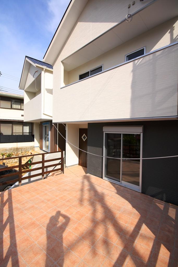 Local appearance photo. Flat design from the living room to the terrace