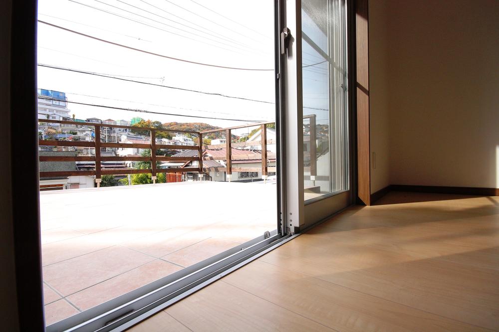 Other introspection. Flat from the living room to the terrace