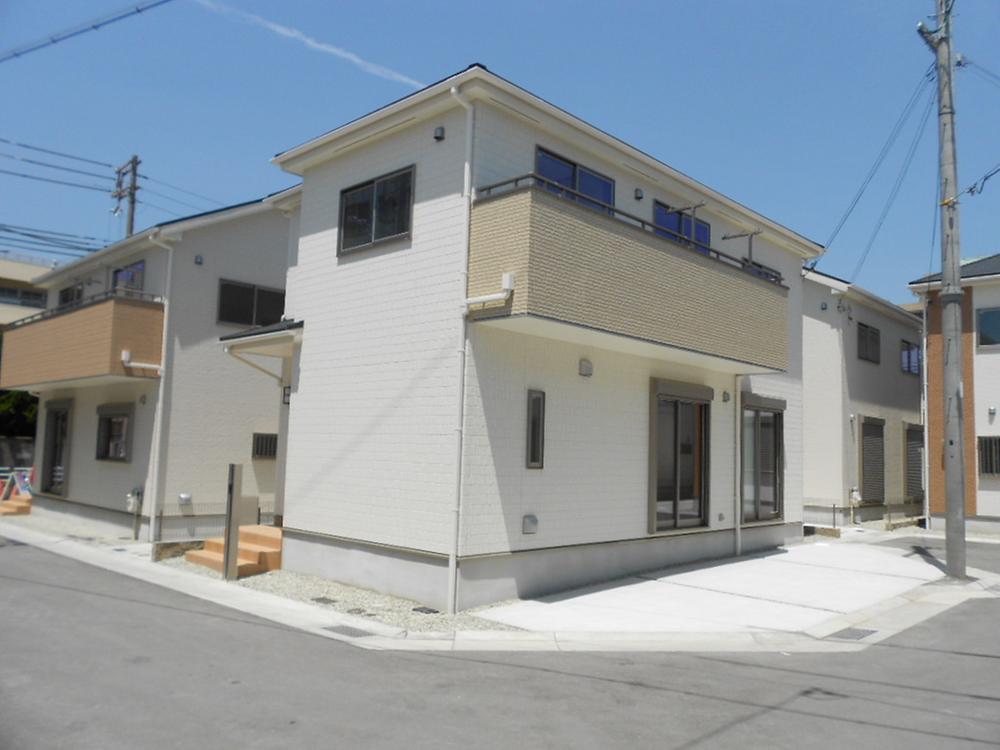 Local appearance photo