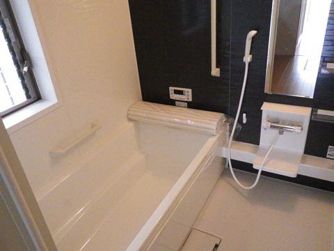 Same specifications photo (bathroom). The company construction cases