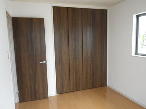 Non-living room. The company construction cases