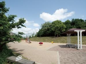 Park in the town is spacious natural rich. Because there is a good outlook, Also reach easily children eyes of residents is also likely to play with confidence