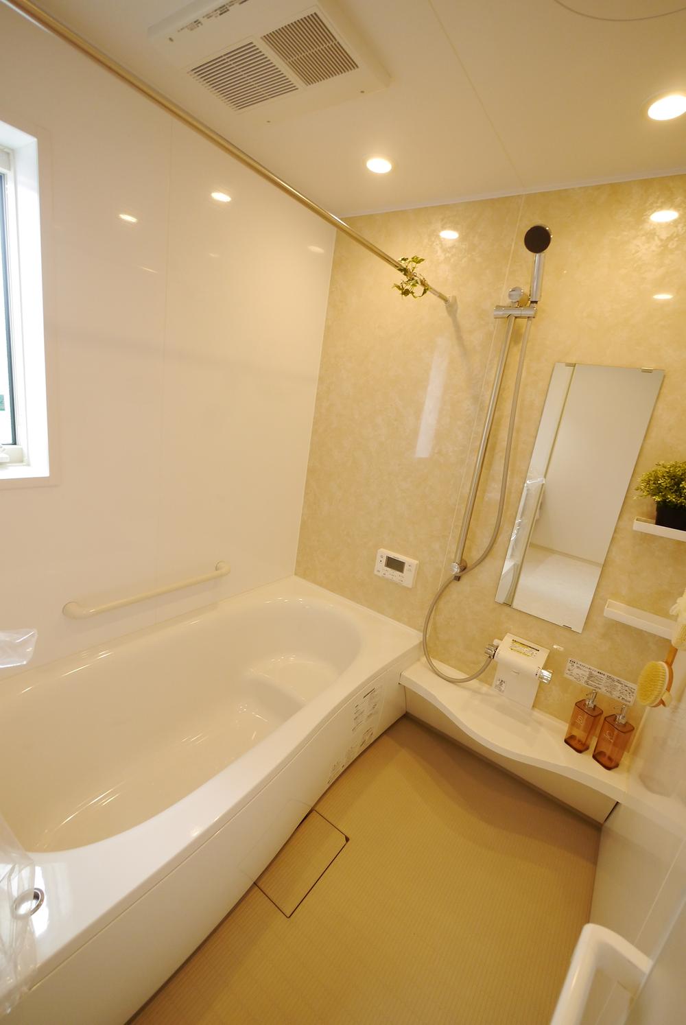 Bathroom. With bathroom heating site (July 2013) Shooting