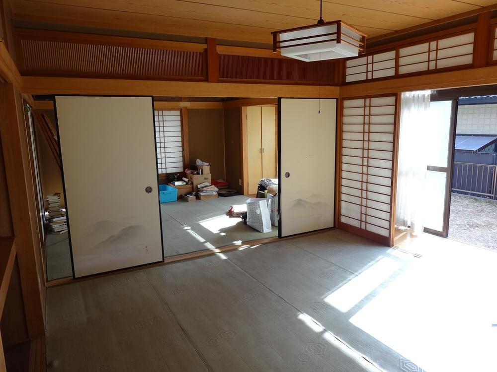 Non-living room. Indoor (12 May 2013) Shooting