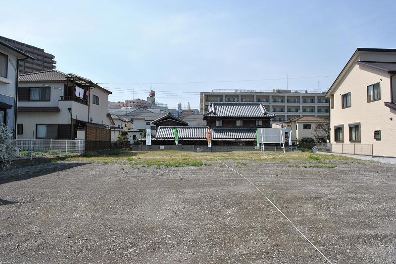 Good day, It is a quiet and peaceful residential area.