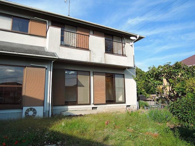 Garden. Nantei Guests can enjoy a wide gardening