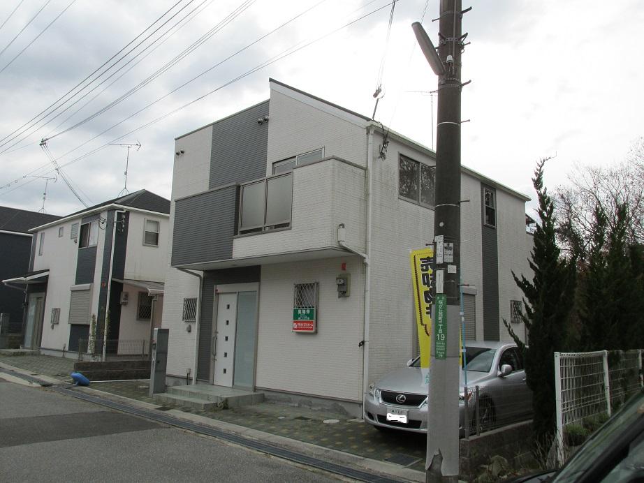 Local appearance photo. Local (12 May 2013) Shooting