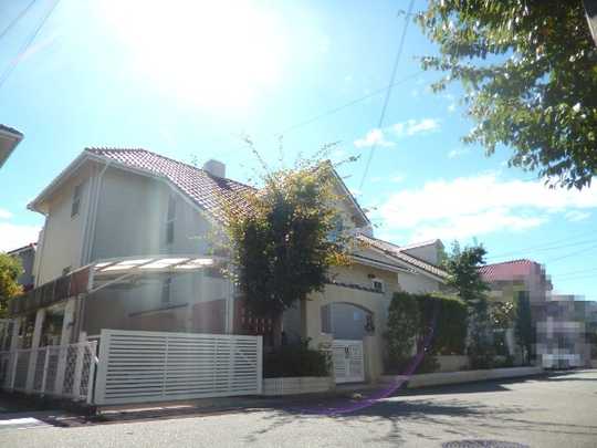 Local appearance photo. Exterior (east)