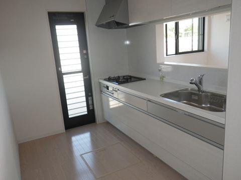 Same specifications photo (kitchen). The company construction cases