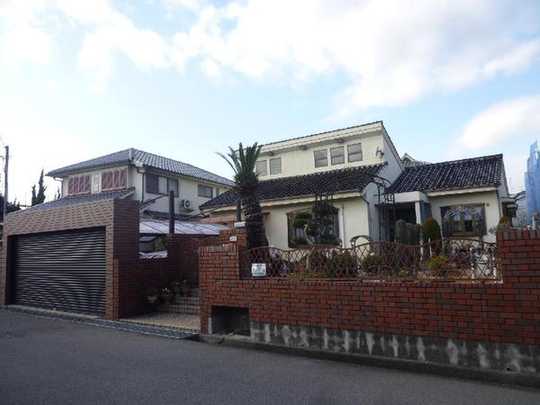 Local appearance photo. Local appearance is a picture!