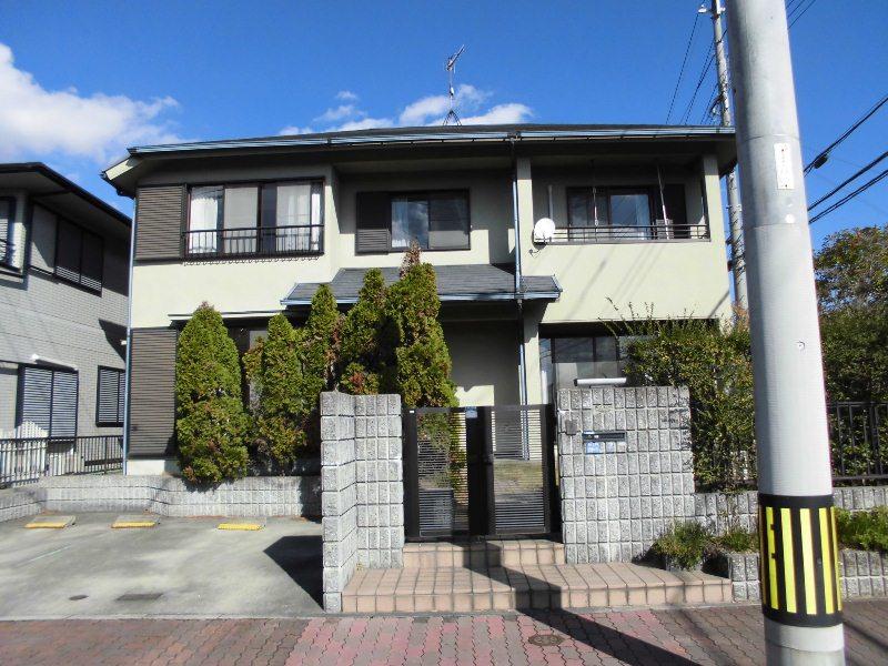 Local appearance photo. Local (11 May 2013) Shooting