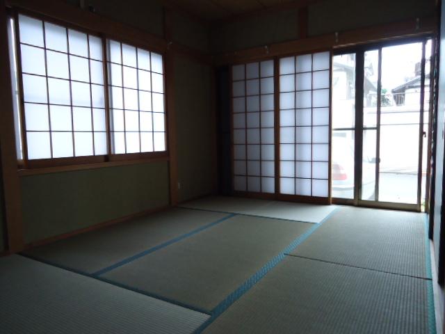 Non-living room. Local (October 20, 2013) Shooting