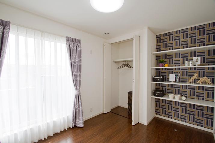 Other. Our model house in public certainly once, please visit.