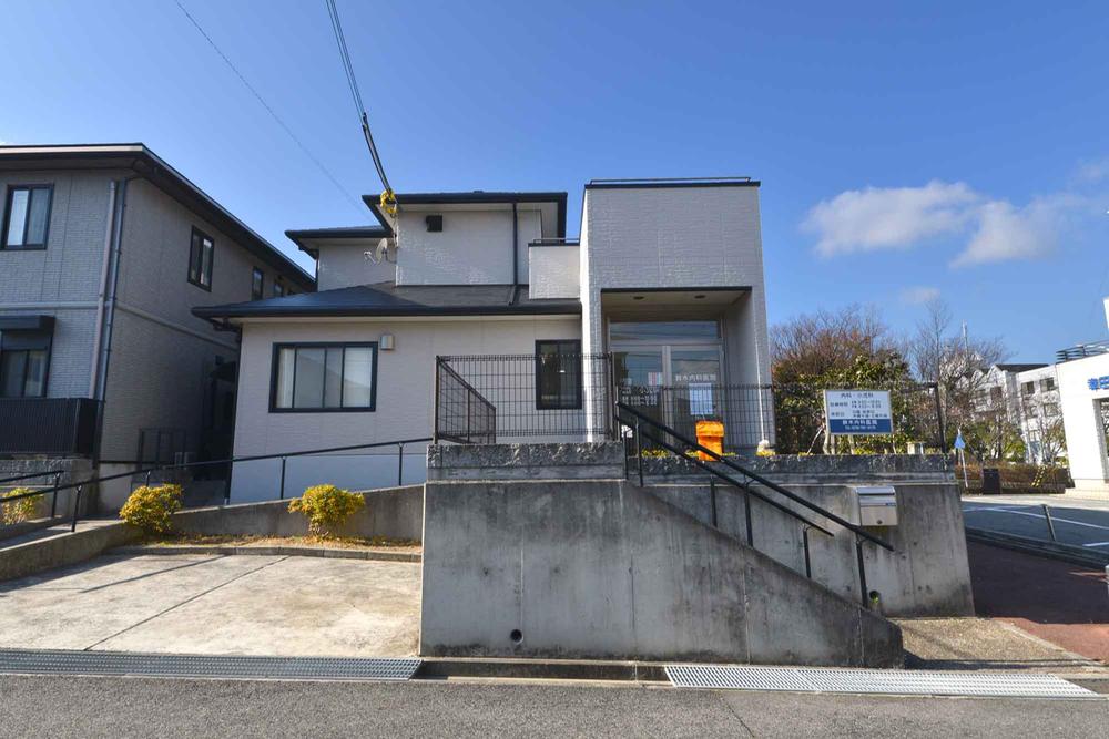 Hospital. 150m until Suzuki internal medicine