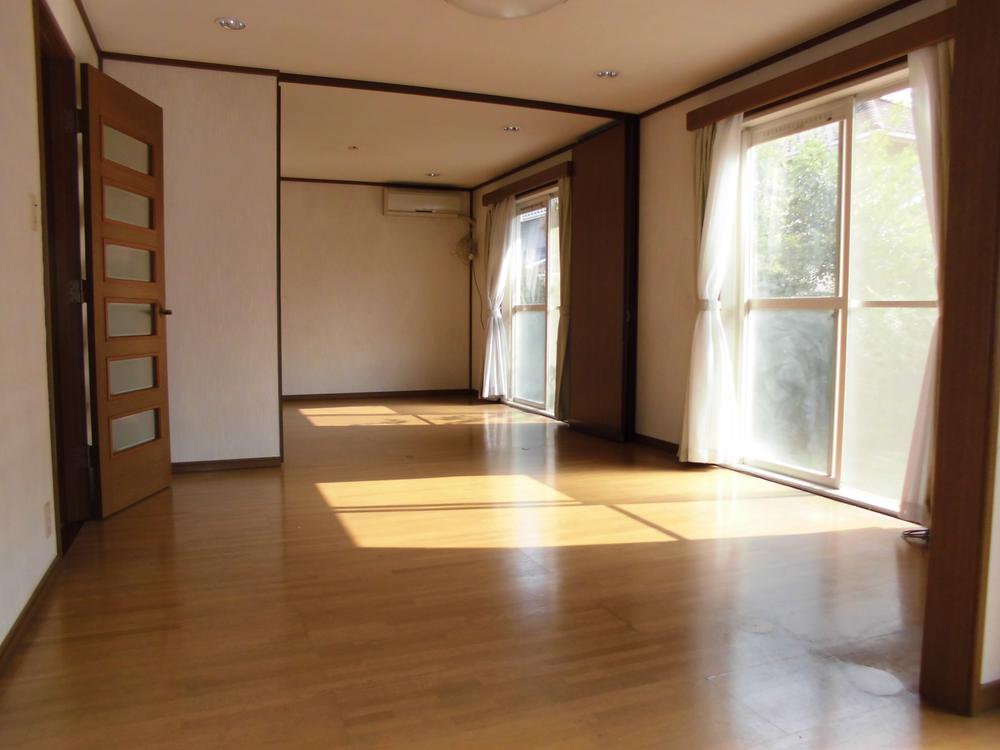 Living. Indoor (11 May 2013) Shooting