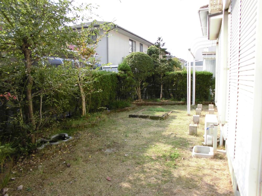 Garden. Local (11 May 2013) Shooting