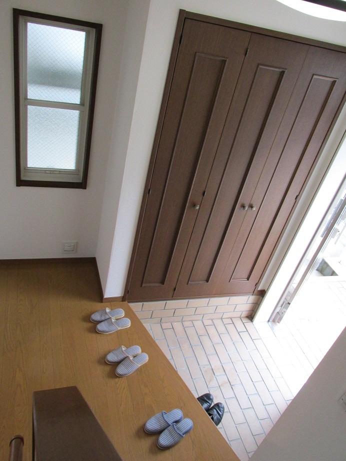 Entrance. It comes with a large front door storage