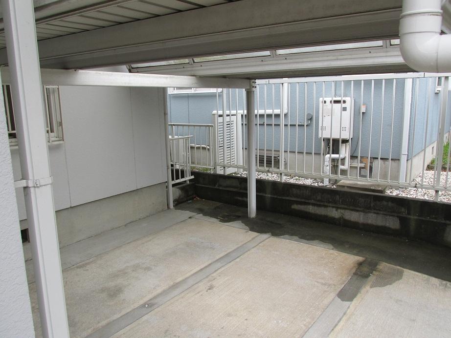 Parking lot. Garage is equipped with roof Two possible parking