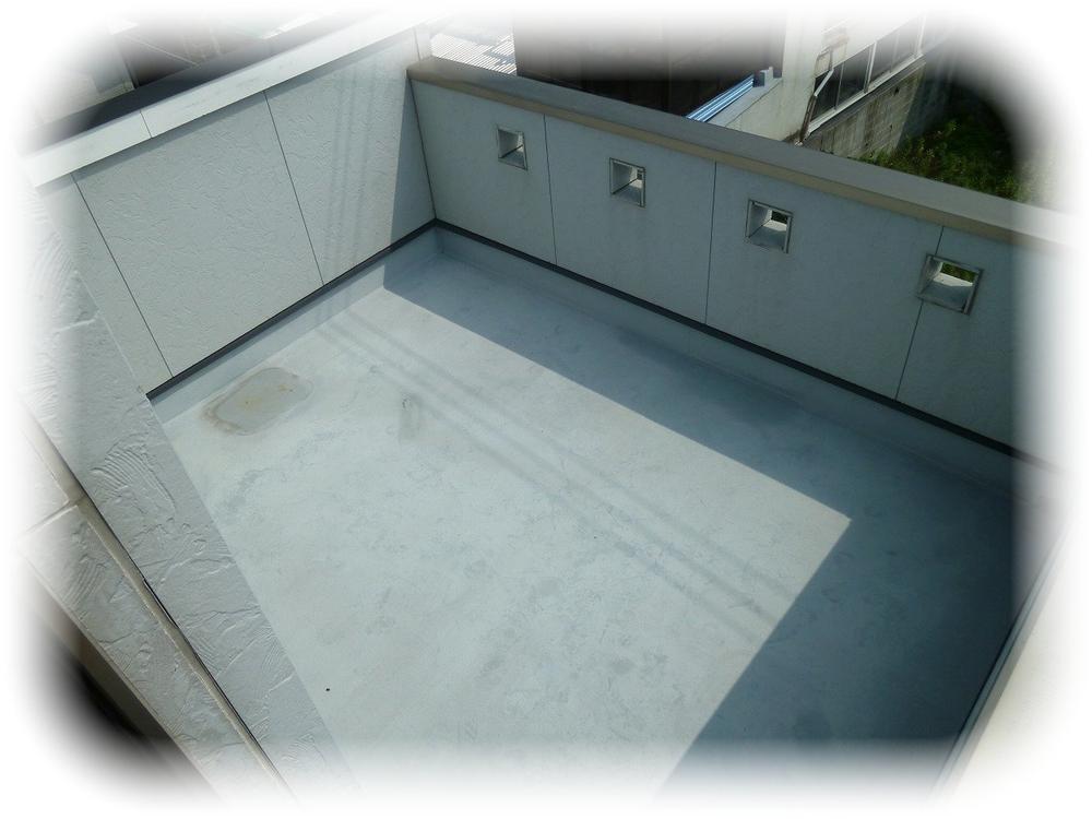 Other. Rooftop of the landscape can be expected