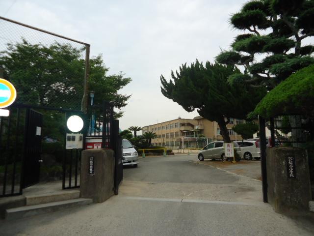 Primary school. Hasetani until elementary school 1500m