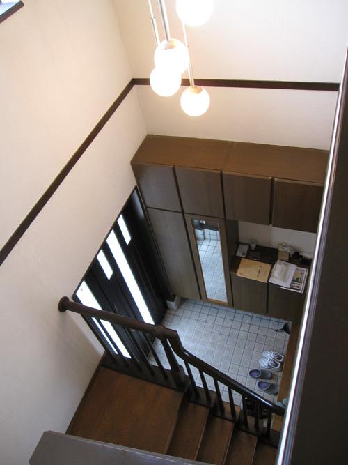 Entrance. Local (August 2013) Shooting