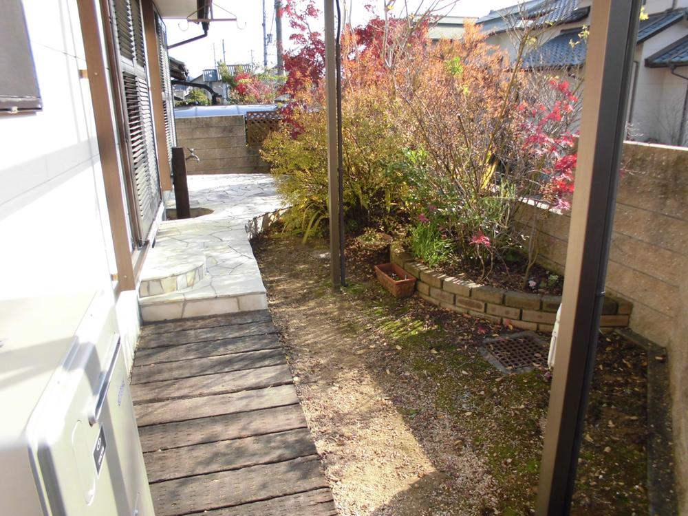 Garden. Local (12 May 2013) Shooting