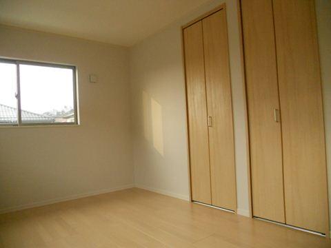 Non-living room. The company construction cases