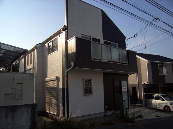 Local appearance photo. It is simple, modern appearance that does not come in tired