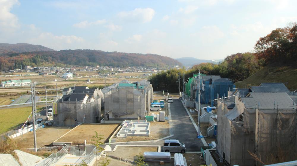 Local (12 May 2013) Shooting. ○ all 30 compartments. Welcome to our smart house to 45 square meters or more of the site. Komu dropped a color to each of the compartments. Man ・ sound ・ Nature ・ Environment which will be in place also here that do not fit over.