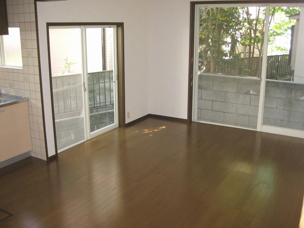 Living. Indoor (September 2013) Shooting