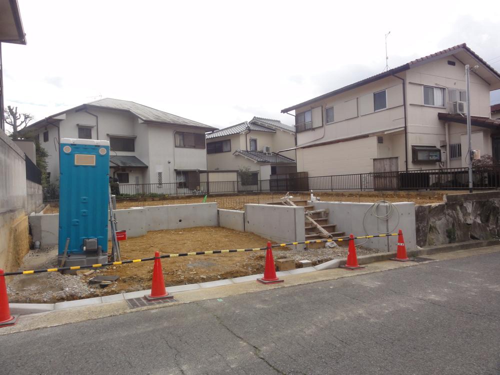 Local appearance photo. Local (11 May 2013) Shooting