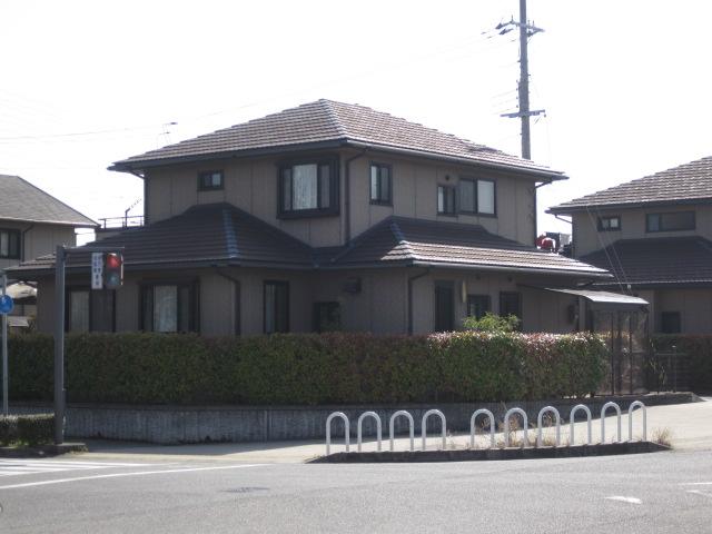 Local photos, including front road. Local (March 2013) Shooting