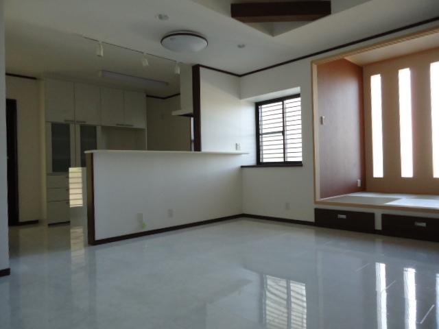 Living. Local (September 21, 2013) Shooting