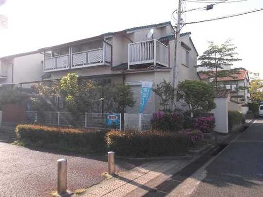 Local appearance photo. The building is the appearance! North ・ east ・ There is a sense of relief for the 3 direction areas of the south!