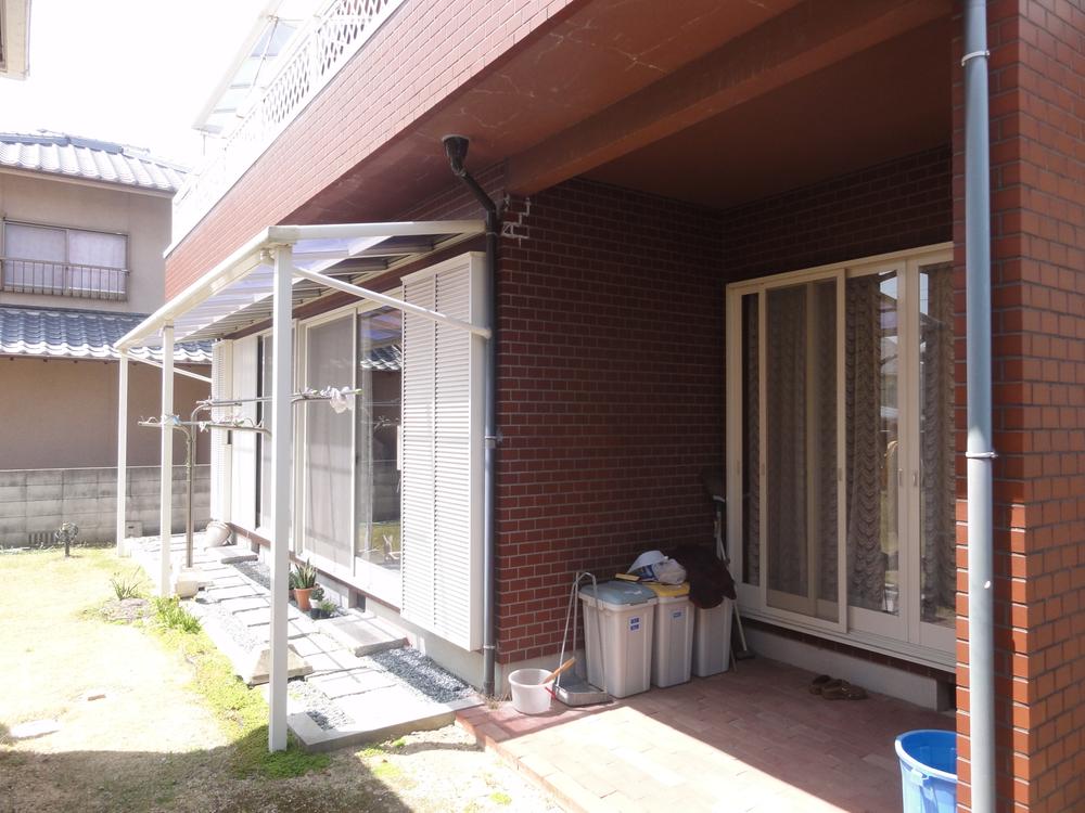 Local appearance photo