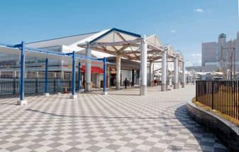 station. 960m to the west Jinnan Station