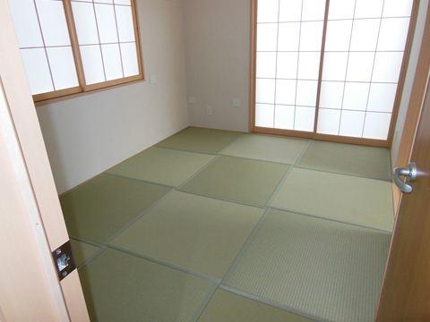 Non-living room. The company construction cases