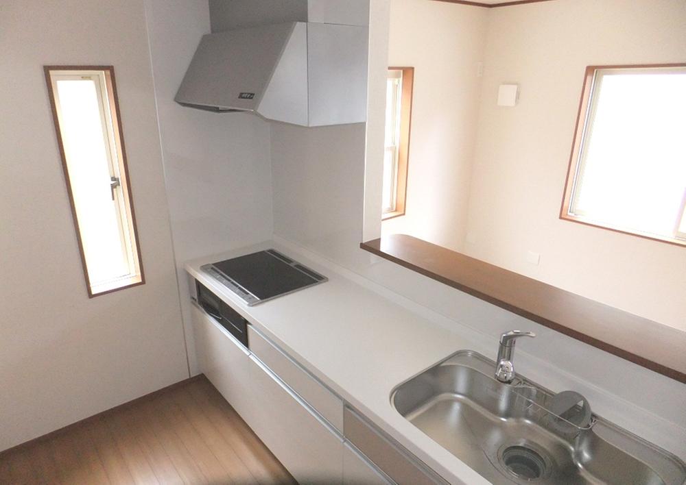 Same specifications photo (kitchen)