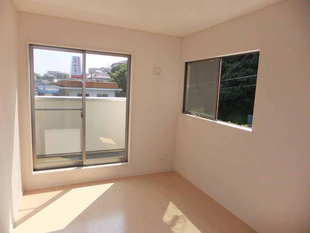 Same specifications photos (Other introspection)