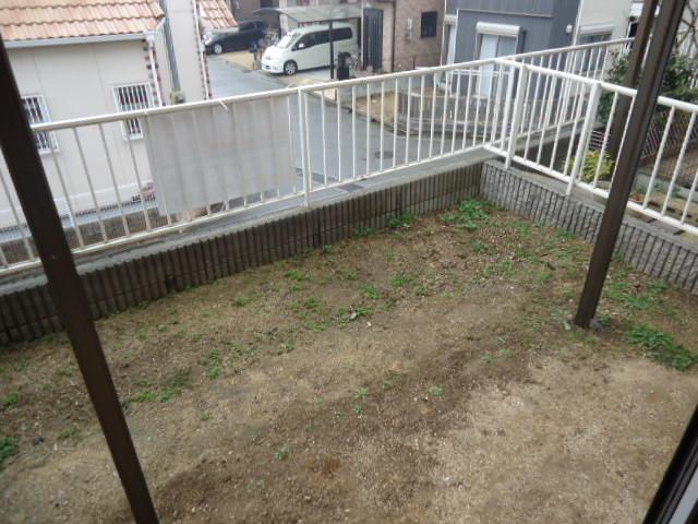 Garden. Indoor (March 1, 2013) Shooting