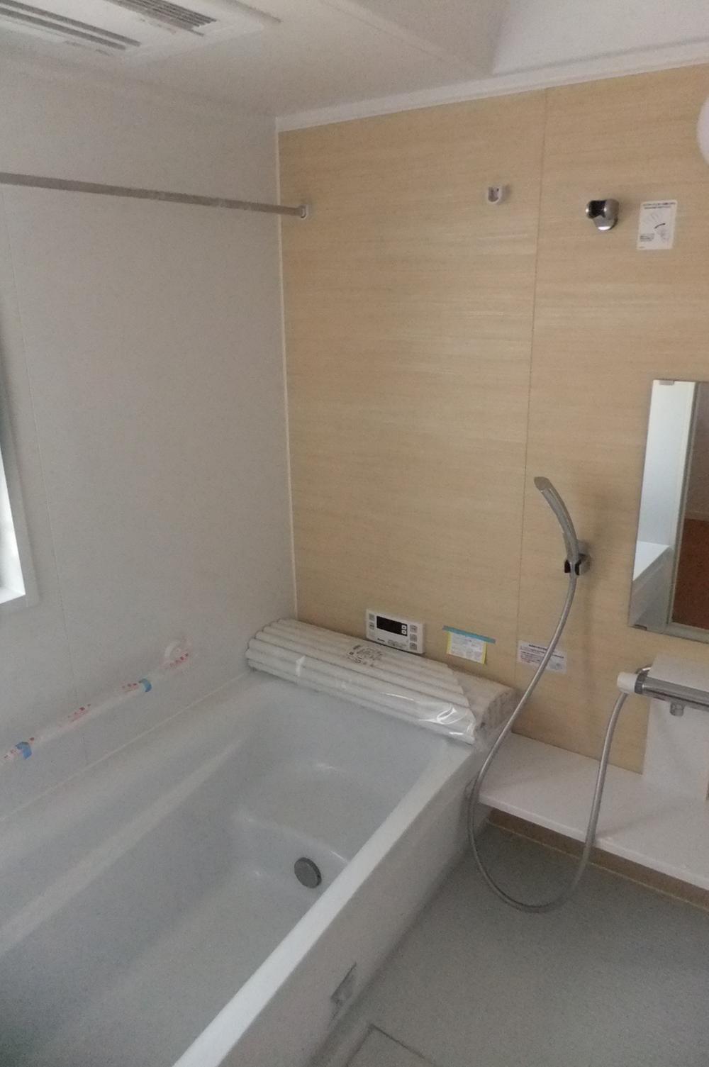 Same specifications photo (bathroom)