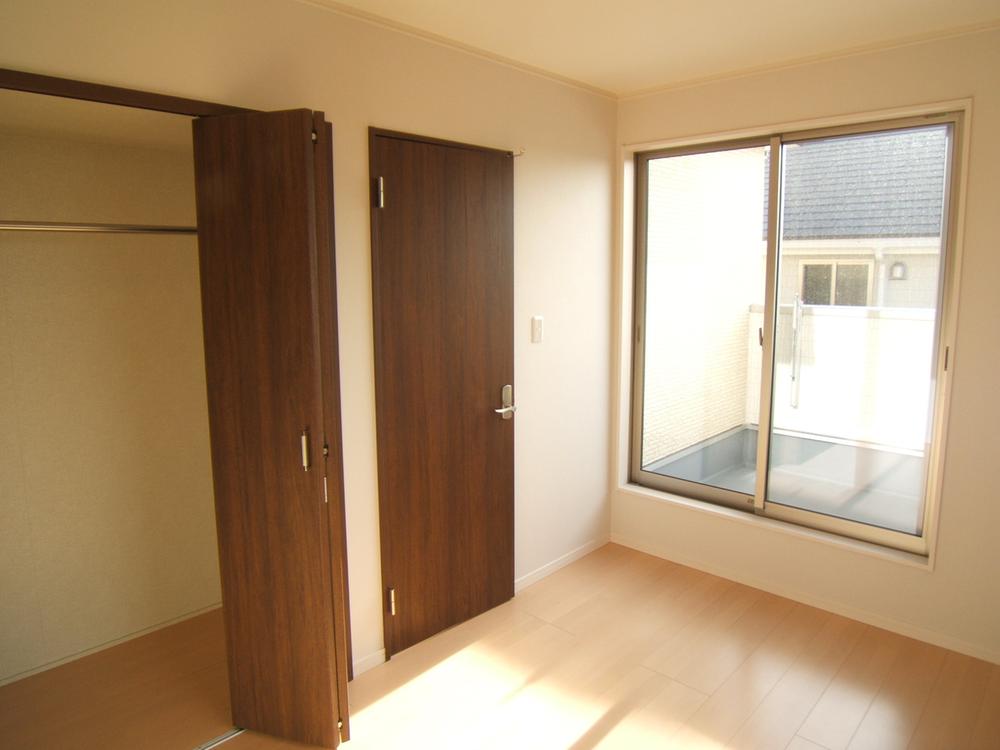 Same specifications photos (Other introspection)