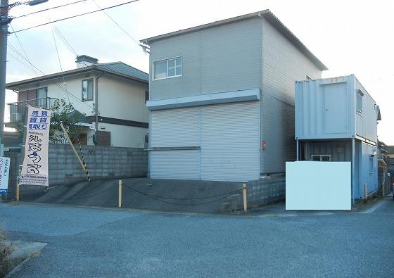 Local photos, including front road. Local (10 May 2013) Shooting