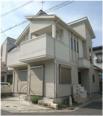 Local appearance photo. Exterior (1)