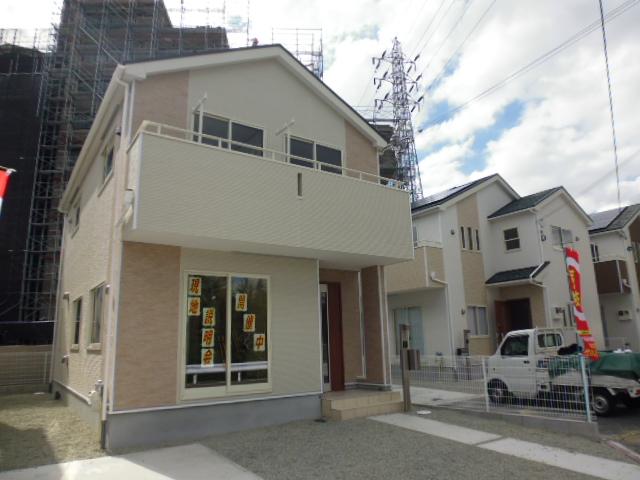 Local appearance photo. Local (10 May 2013) Shooting 5 Building